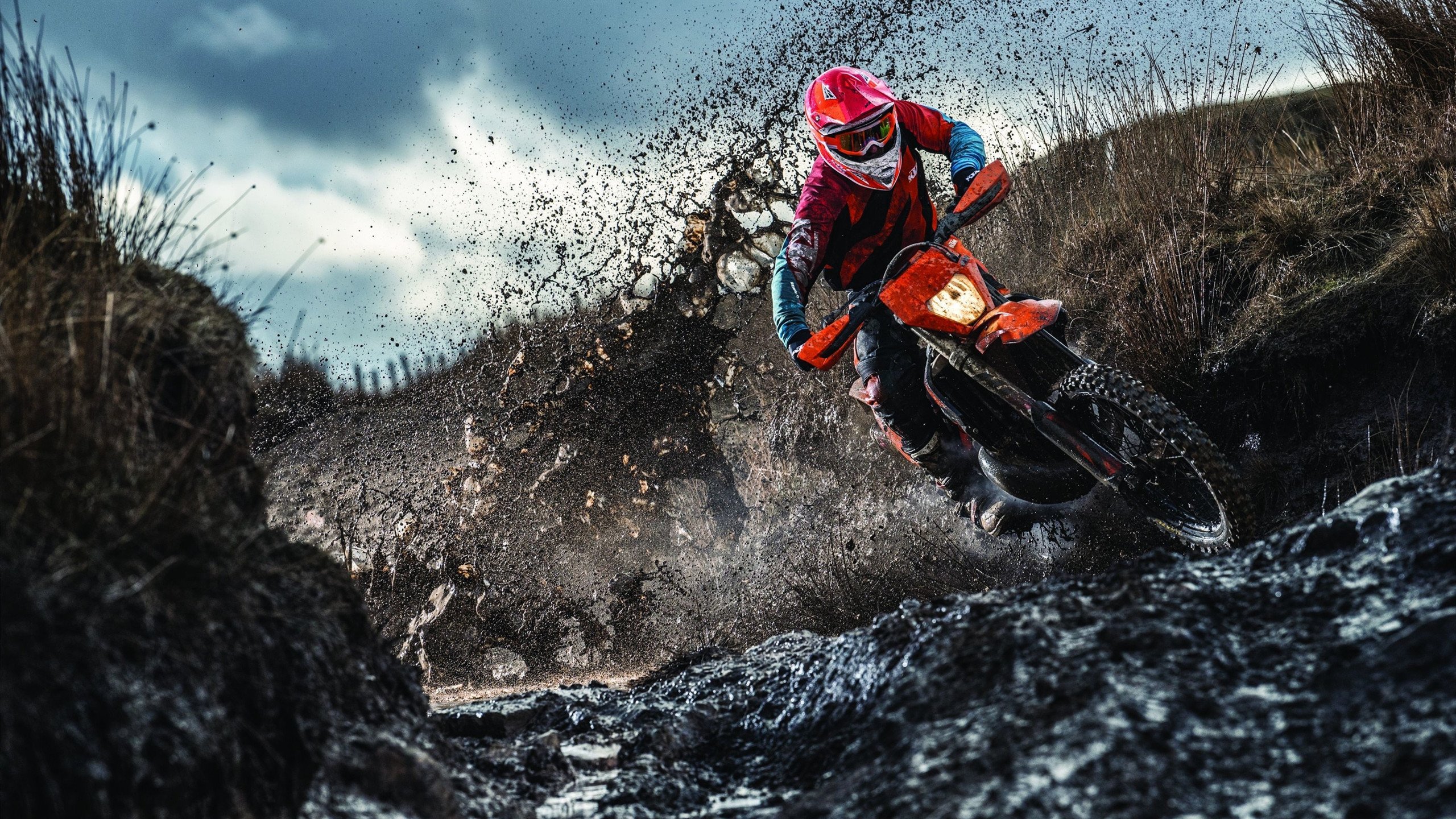 法国门将低级失误，球迷怒火中烧，法国足球门将是谁